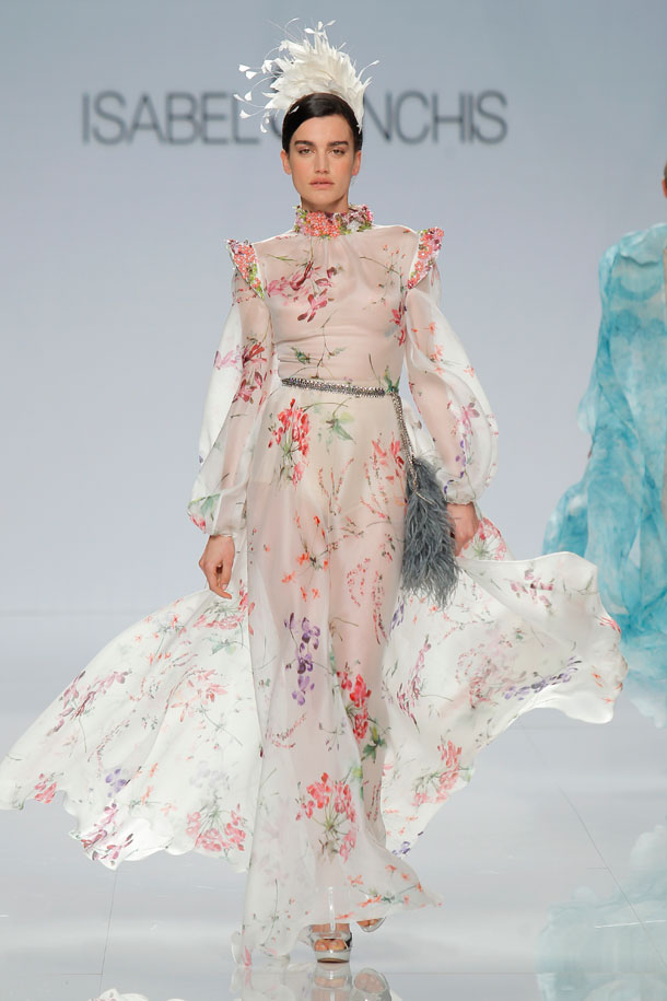 ilovebrides.pt Isabel Sanchis 2018 Barcelona Bridal Fashion Week 2017